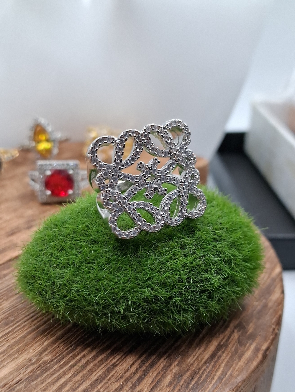 Filigree Statement Ring - Size 6.5 R829